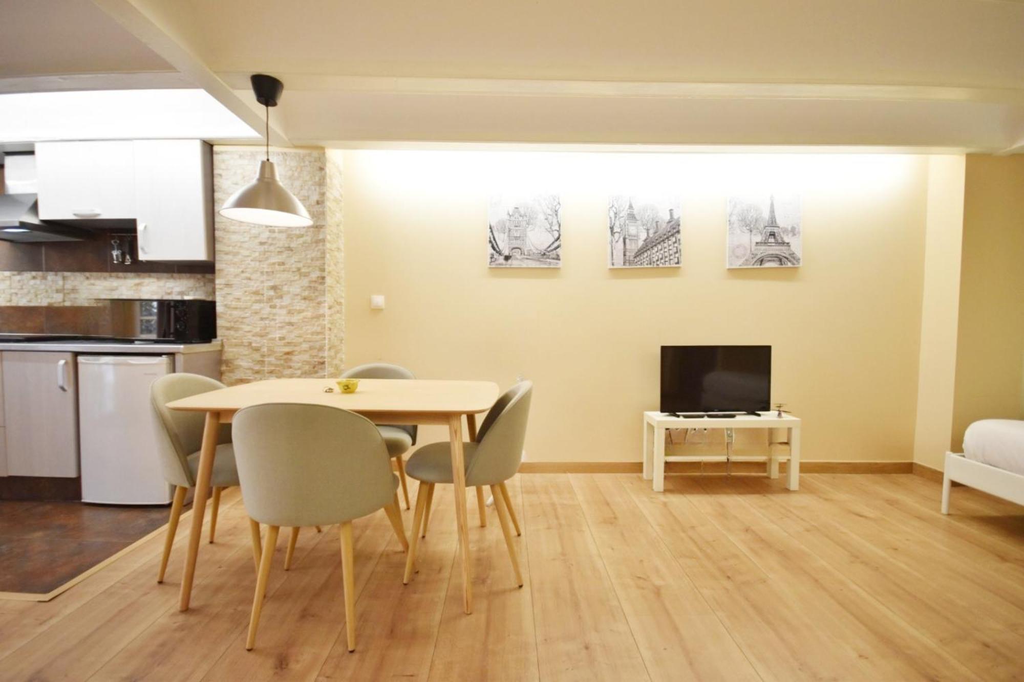 Centrico Apartamento Al Lado De Torres De Quart バレンシア エクステリア 写真