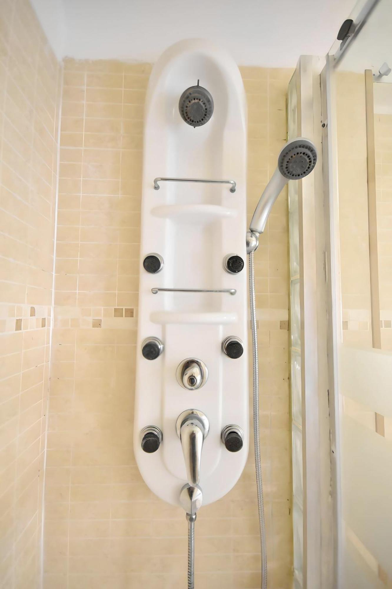 Centrico Apartamento Al Lado De Torres De Quart バレンシア エクステリア 写真