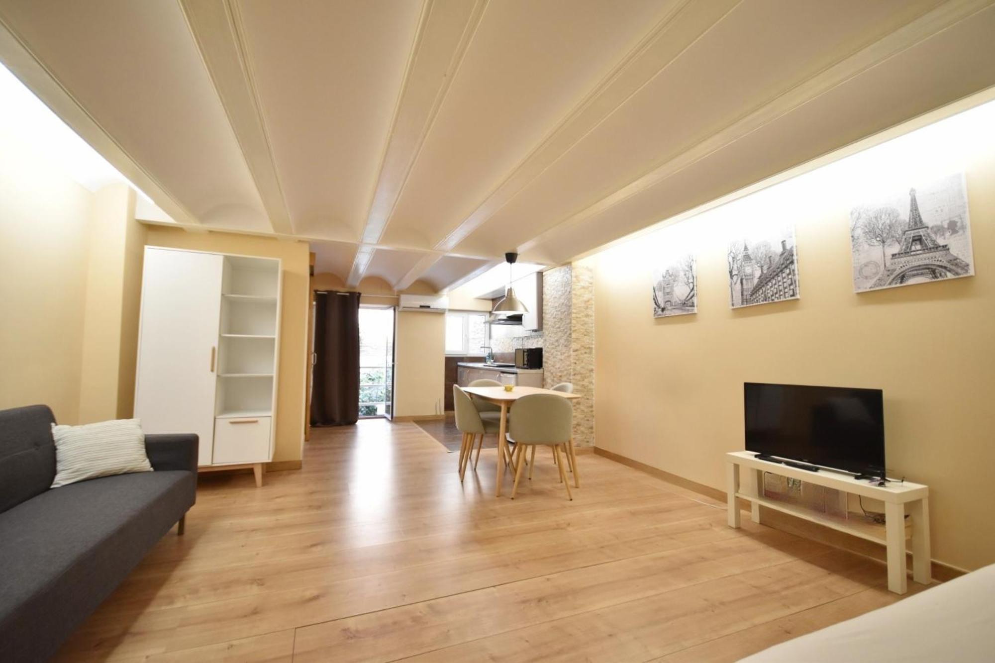 Centrico Apartamento Al Lado De Torres De Quart バレンシア エクステリア 写真